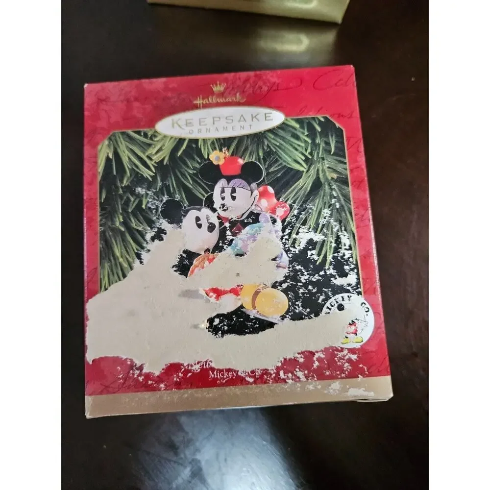 “New Pair of Skates” Mickey & Minnie Hallmark Keepsake Ornament 1997 Disney